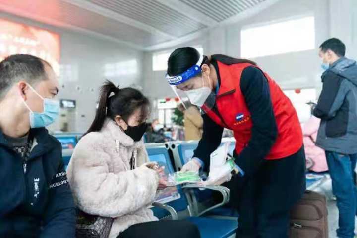 缙云西站启动“平安春运·抗疫同行·暖心服务”系列活动，守护旅客归途